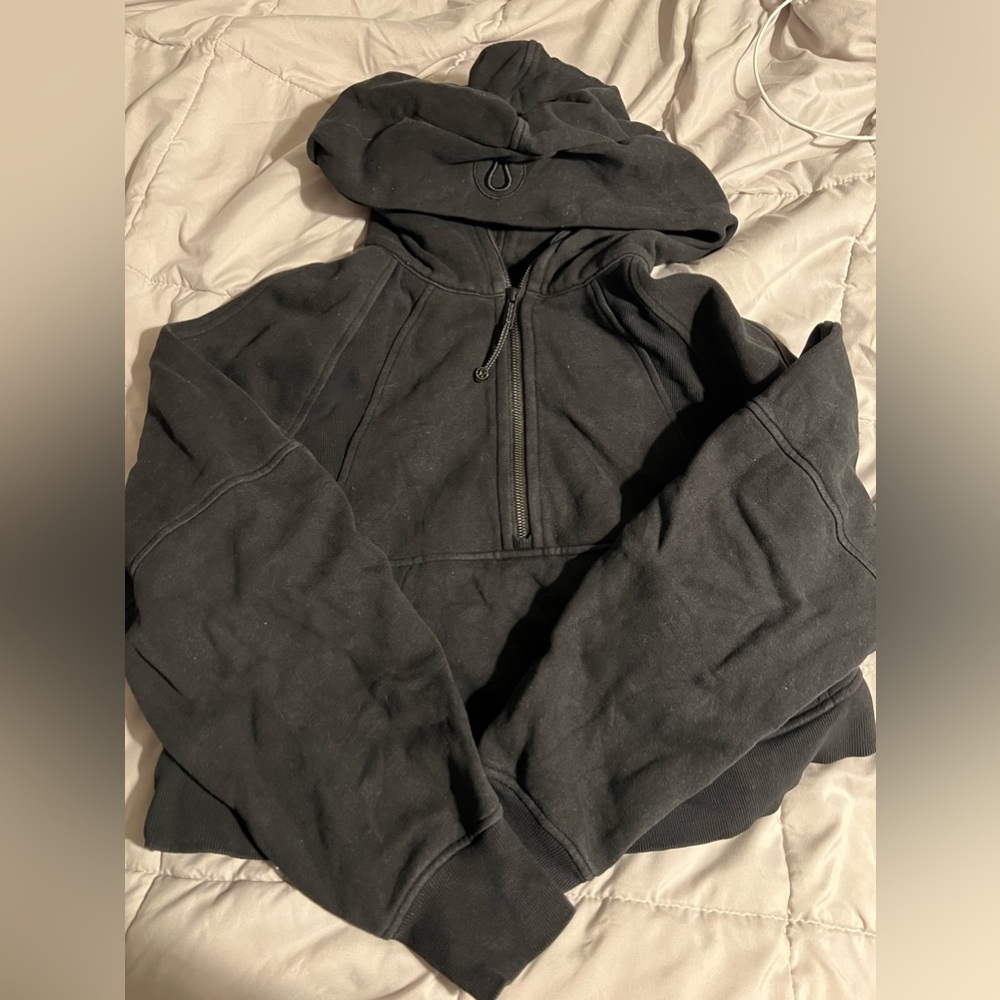 Lululemon black scuba half zip hoodie